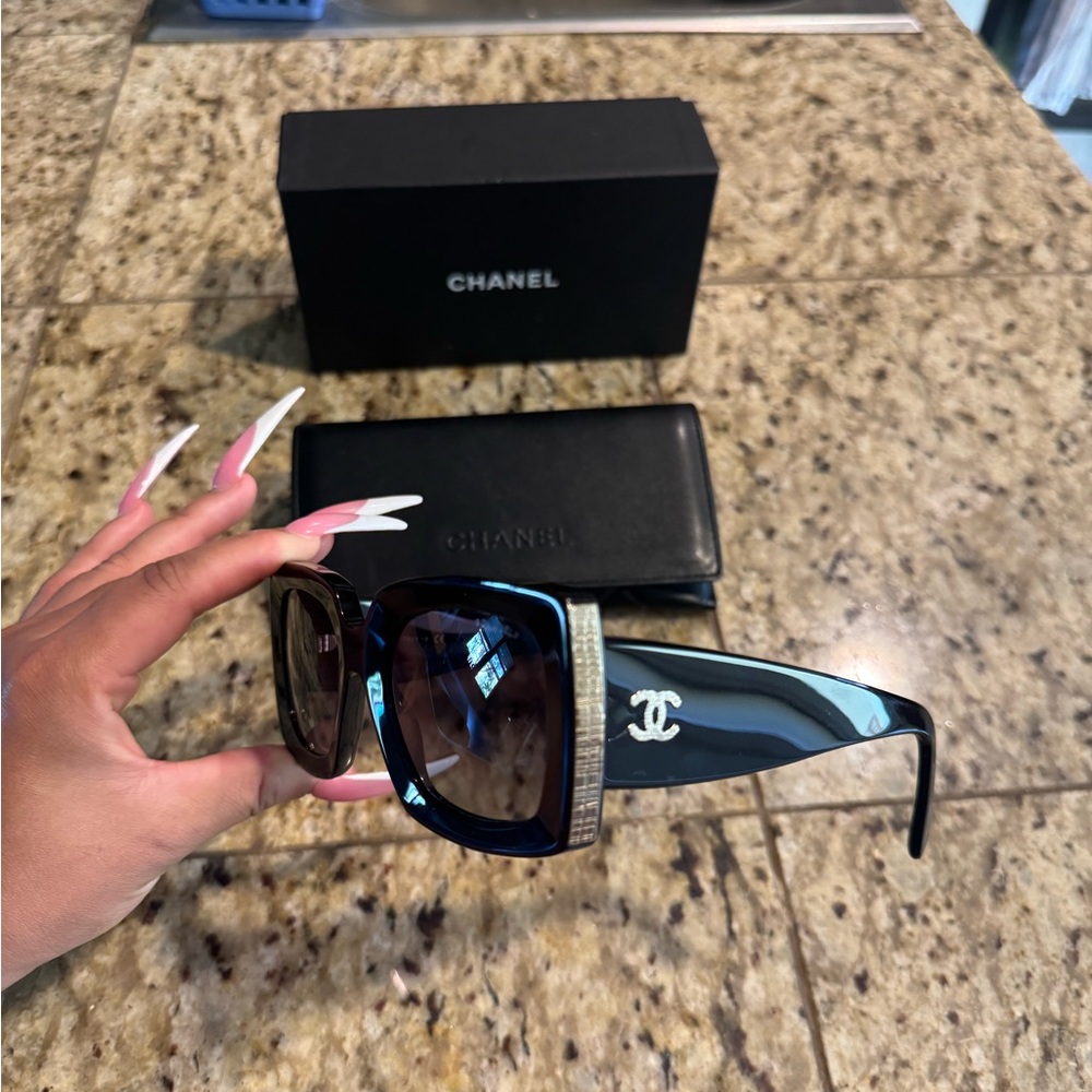 Chanel sunglasses CH5435